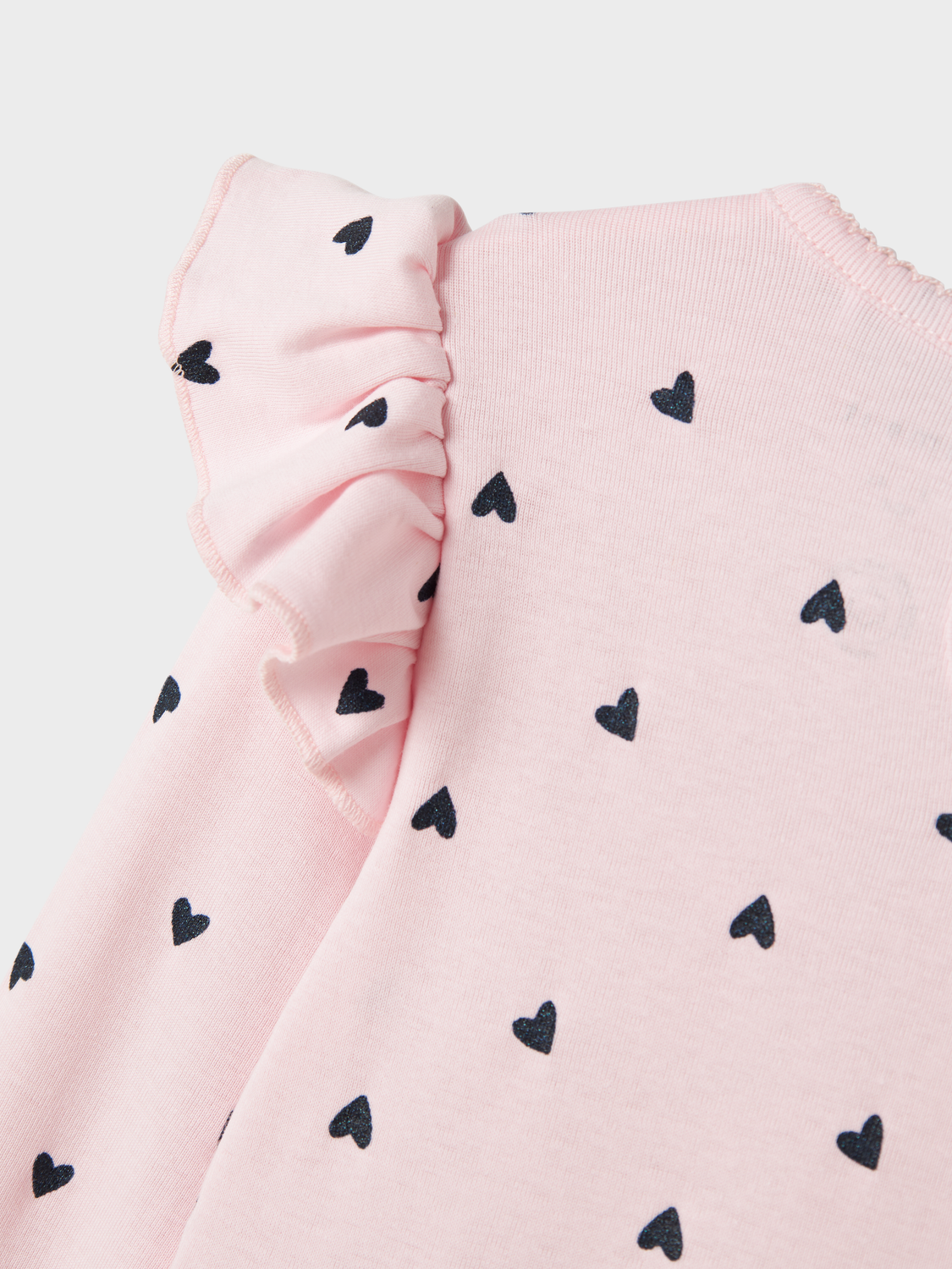 model_shot-front_full